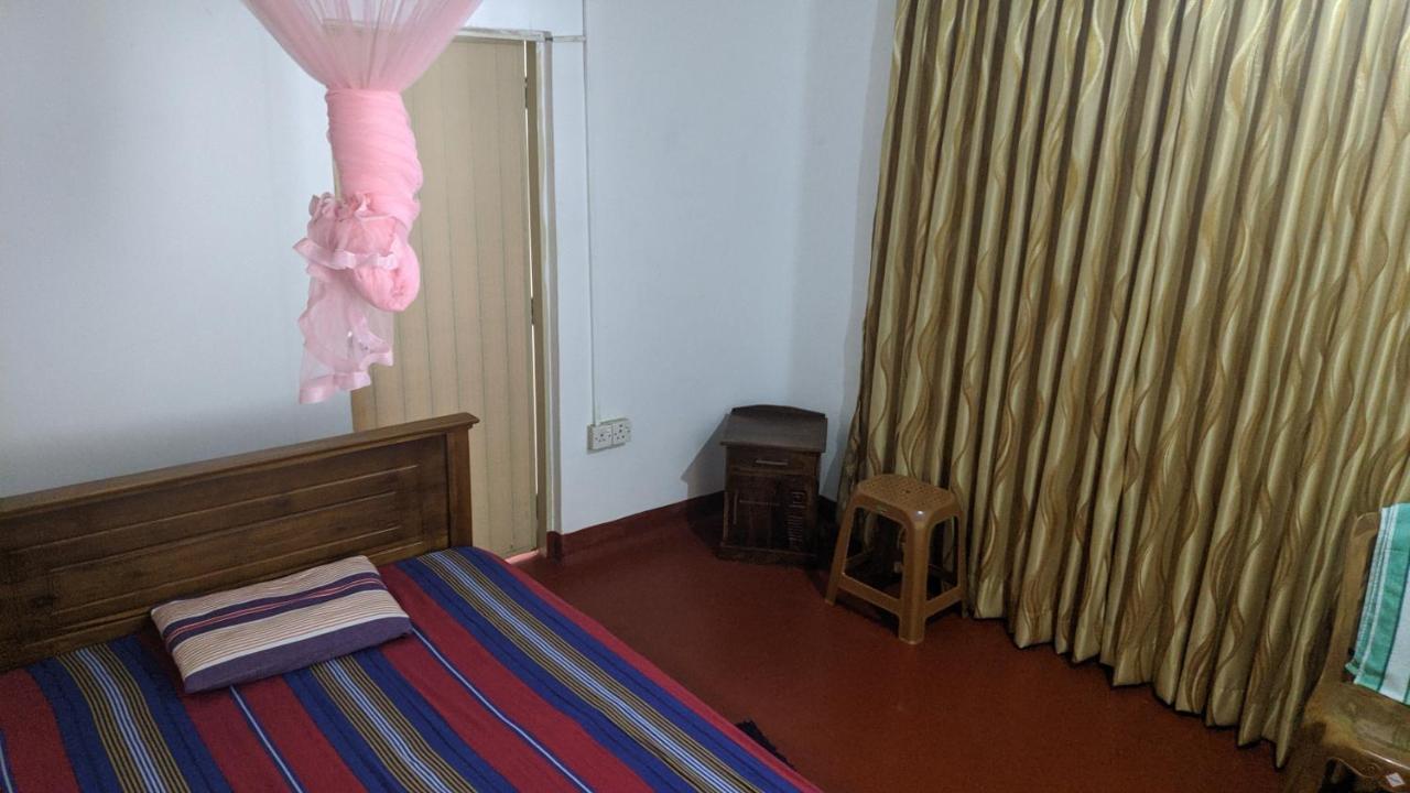 Umaya Rest Inn Balangoda Exterior foto